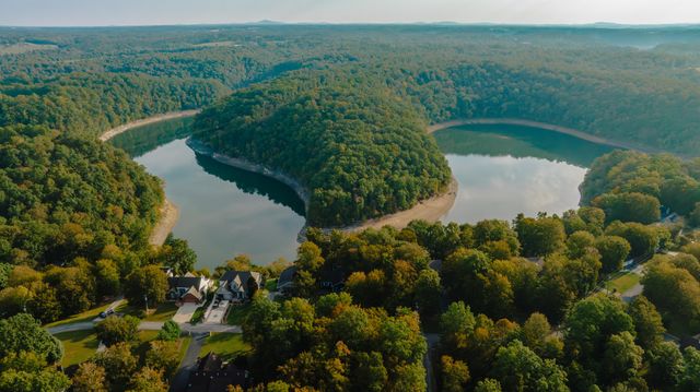 905 Lily Creek Resort Road, Jamestown, KY 42629