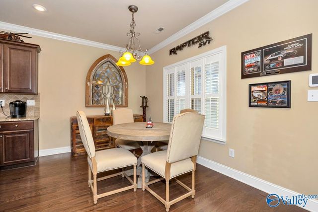 12702 Oak South Sw, Huntsville, AL 35803