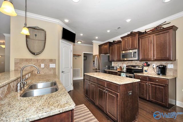 12702 Oak South Sw, Huntsville, AL 35803