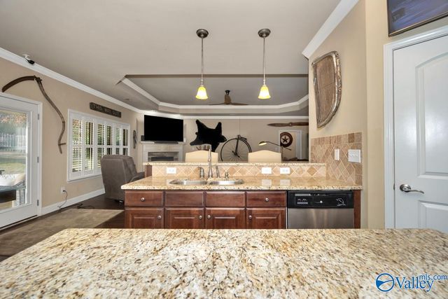 12702 Oak South Sw, Huntsville, AL 35803