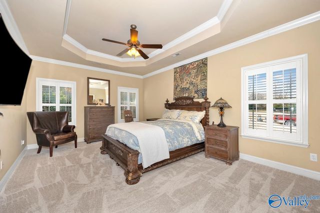 12702 Oak South Sw, Huntsville, AL 35803