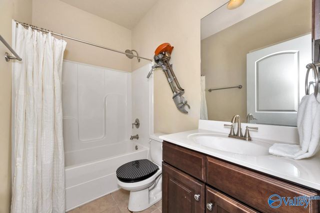 12702 Oak South Sw, Huntsville, AL 35803