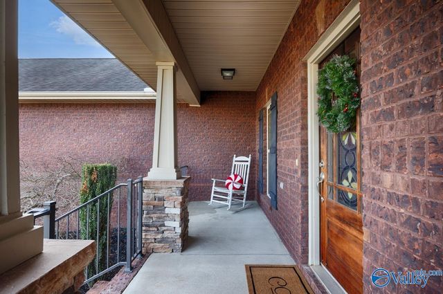 12702 Oak South Sw, Huntsville, AL 35803