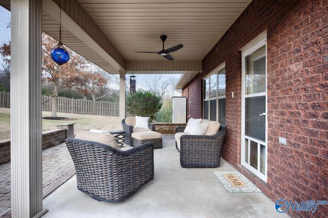 12702 Oak South Sw, Huntsville, AL 35803