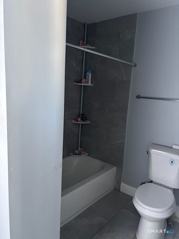 690 William Street, Bridgeport, CT 06608