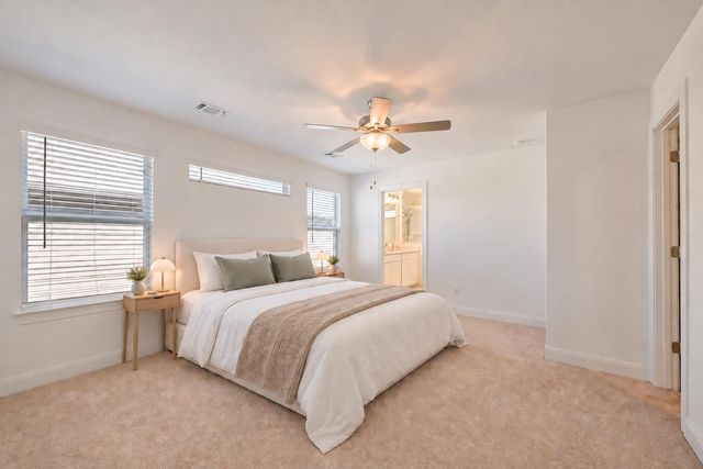 301 Harbors LN, Leander, TX 78641