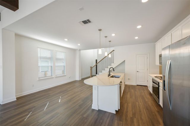 301 Harbors LN, Leander, TX 78641