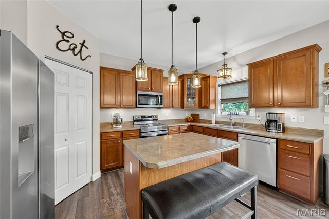 1805 English Oak Drive, Lake St Louis, MO 63367