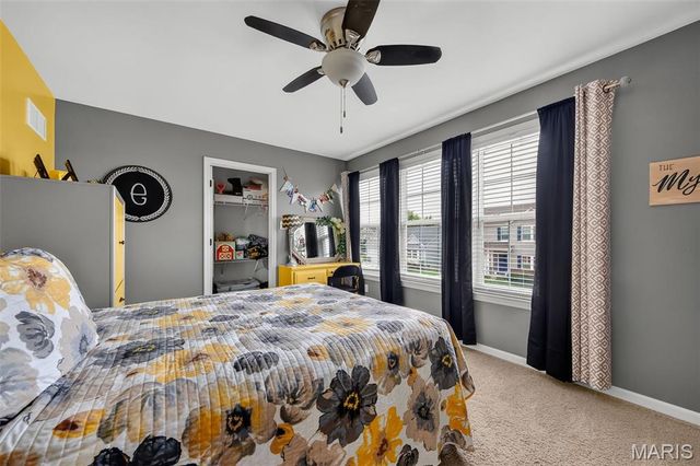1805 English Oak Drive, Lake St Louis, MO 63367