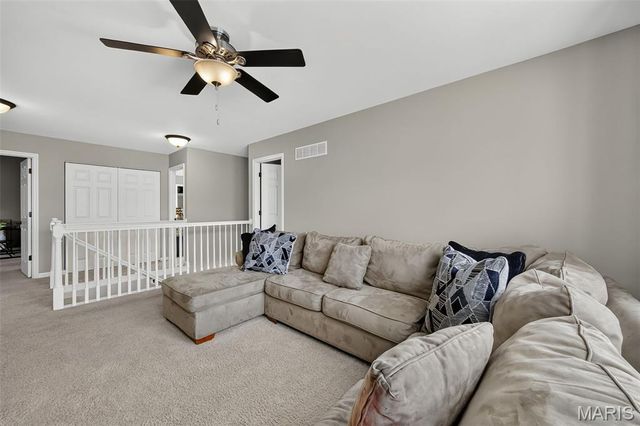 1805 English Oak Drive, Lake St Louis, MO 63367