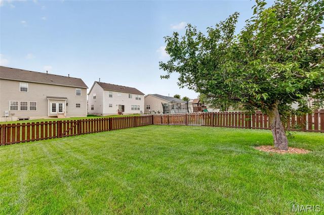 1805 English Oak Drive, Lake St Louis, MO 63367