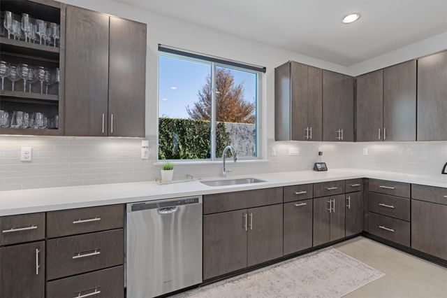 4020 Airport BLVD 7, Austin, TX 78722