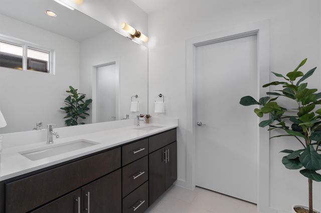 4020 Airport BLVD 7, Austin, TX 78722