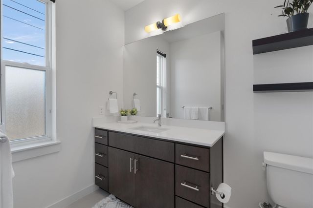 4020 Airport BLVD 7, Austin, TX 78722