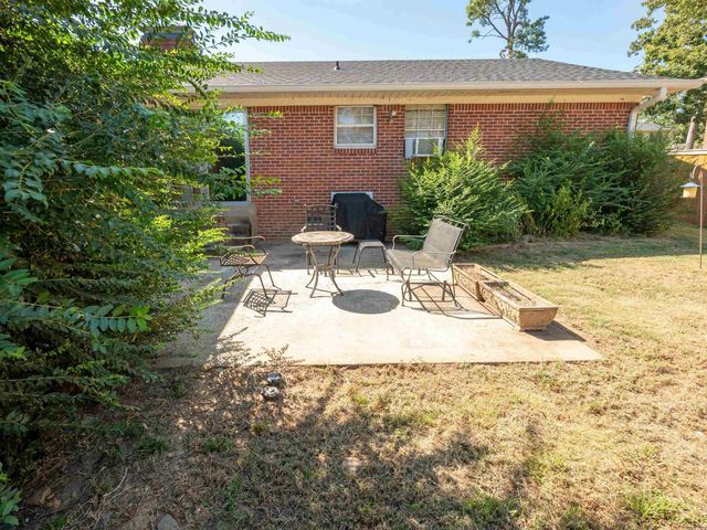 1808 Gunpowder Road, Little Rock, AR 72227