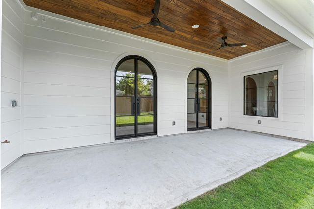 212 E 24th Street, Houston, TX 77008