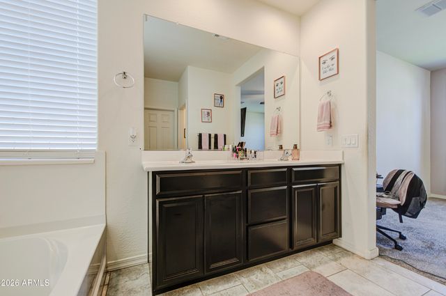 10856 W LUKE Avenue, Phoenix, AZ 85037