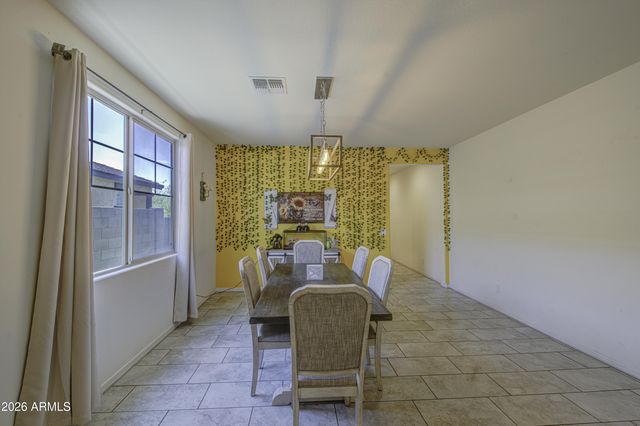 10856 W LUKE Avenue, Phoenix, AZ 85037