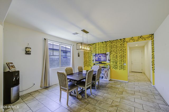 10856 W LUKE Avenue, Phoenix, AZ 85037