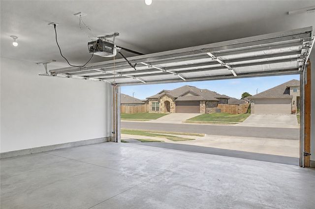 908 Green Heron Lane, Siloam Springs, AR 72761