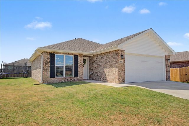 908 Green Heron Lane, Siloam Springs, AR 72761