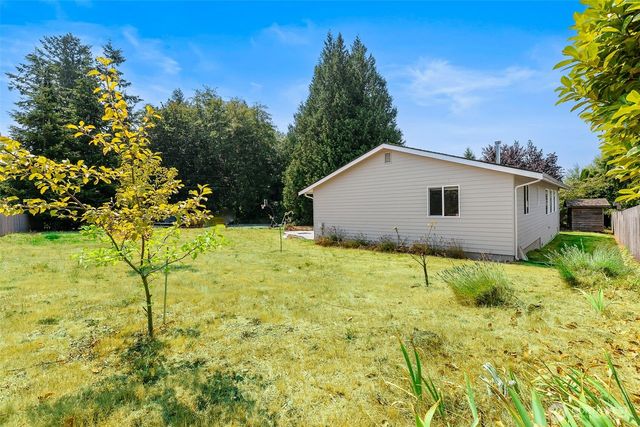 37433 NE Fern Place, Hansville, WA 98340