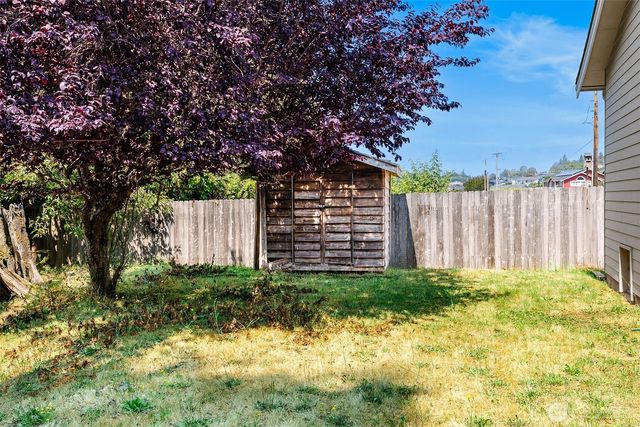 37433 NE Fern Place, Hansville, WA 98340