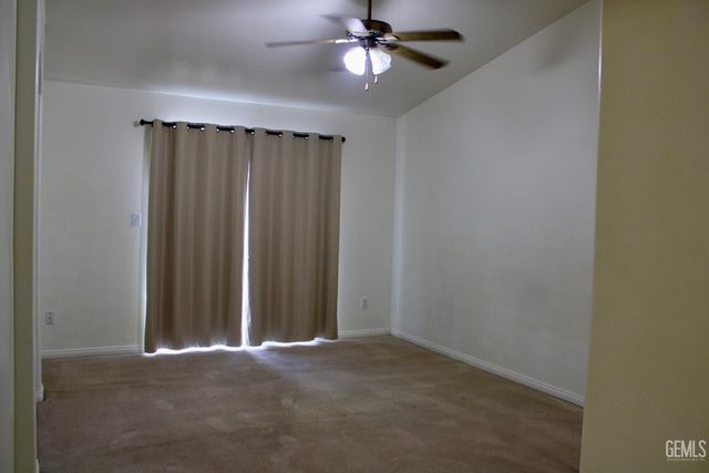 4110 Serene Oak Drive, Bakersfield, CA 93313