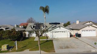 4110 Serene Oak Drive, Bakersfield, CA 93313