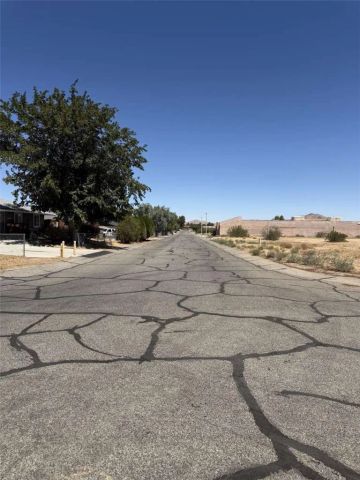 40103 169th Street East, Palmdale, CA 93591