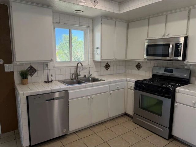 40103 169th Street East, Palmdale, CA 93591