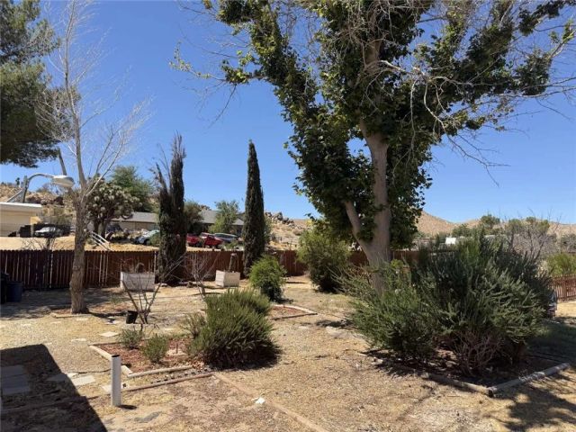 40103 169th Street East, Palmdale, CA 93591