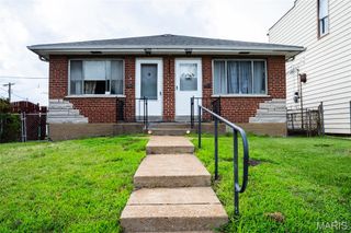 4633 Morganford Rd, St Louis, MO 63116