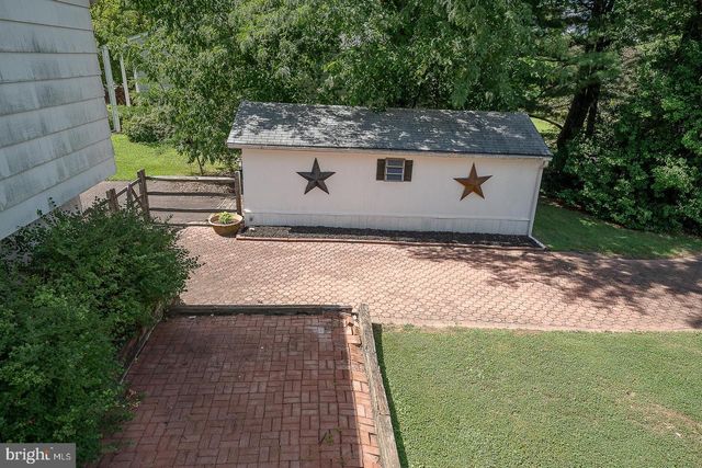 24 BRIMFIELD, Audubon, PA 19403