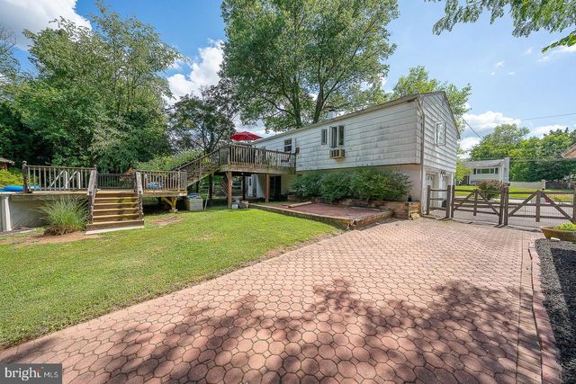 24 BRIMFIELD, Audubon, PA 19403