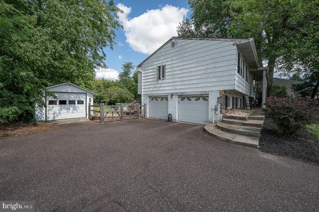 24 BRIMFIELD, Audubon, PA 19403