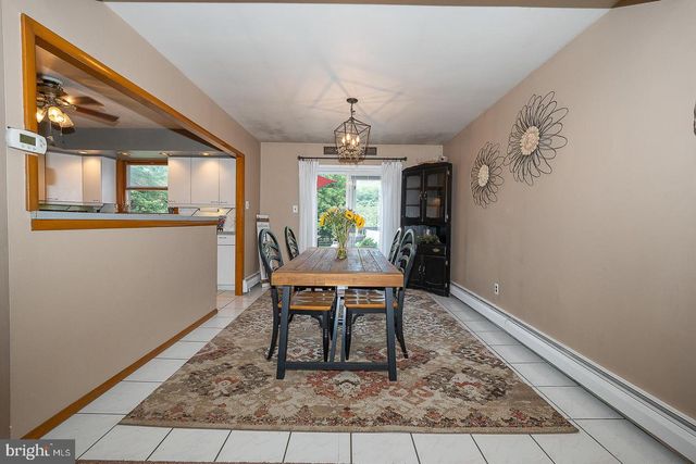 24 BRIMFIELD, Audubon, PA 19403
