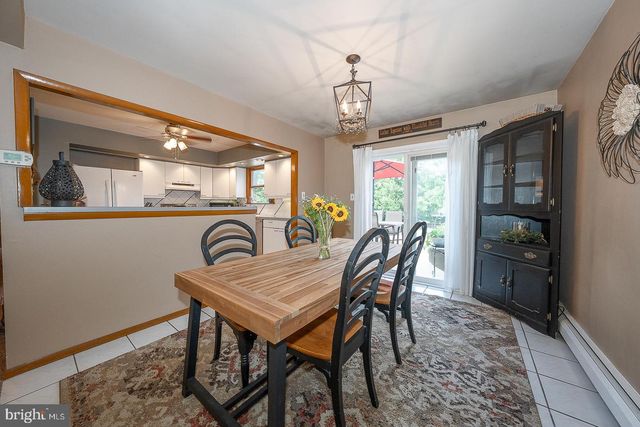 24 BRIMFIELD, Audubon, PA 19403