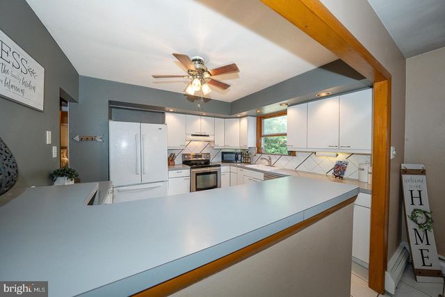 24 BRIMFIELD, Audubon, PA 19403