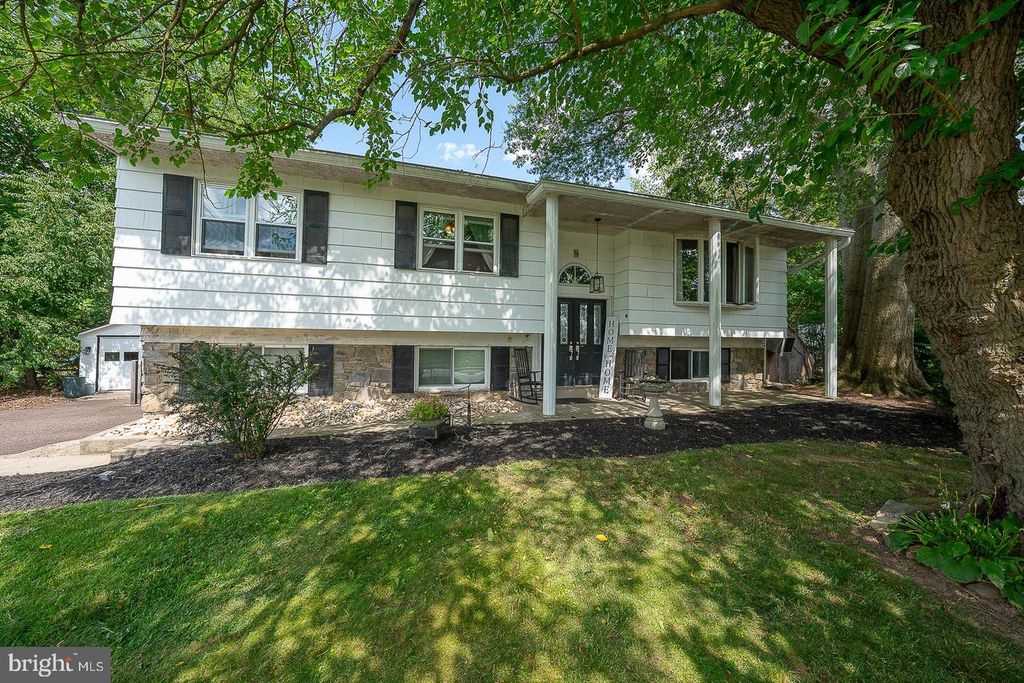 24 BRIMFIELD, Audubon, PA 19403