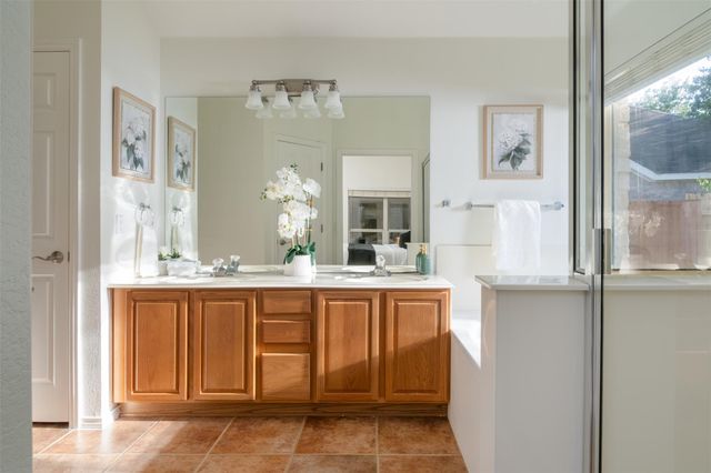 209 Jockey Bluff CV, Austin, TX 78748