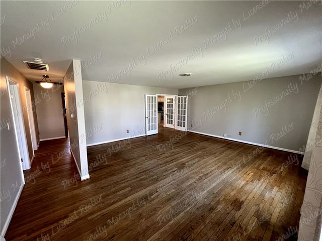 3865 Greenbelt Avenue, Kettering, OH 45429