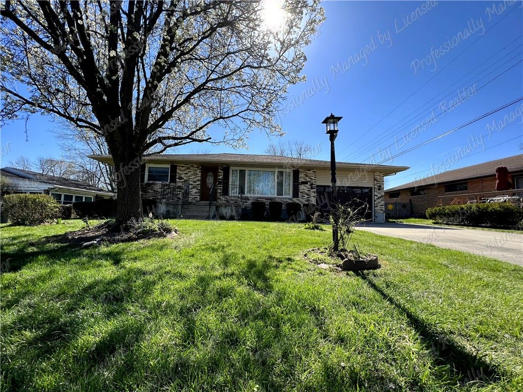3865 Greenbelt Avenue, Kettering, OH 45429
