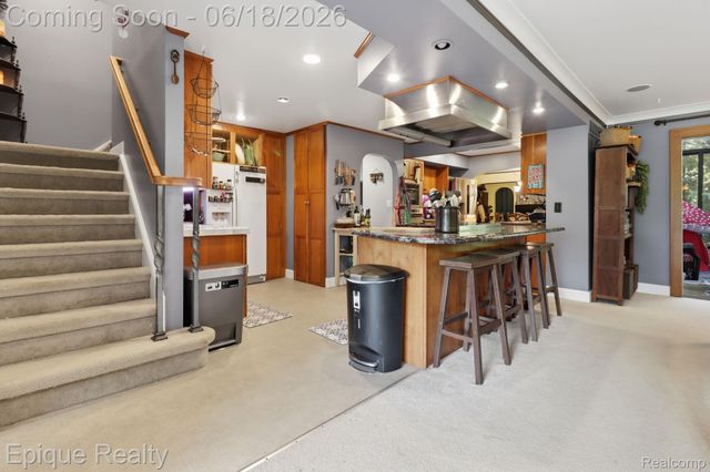 21085 Metroview Road, Farmington Hills, MI 48335