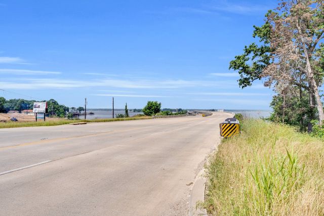 118 Dogwood Trail, Gun Barrel City, TX 75156