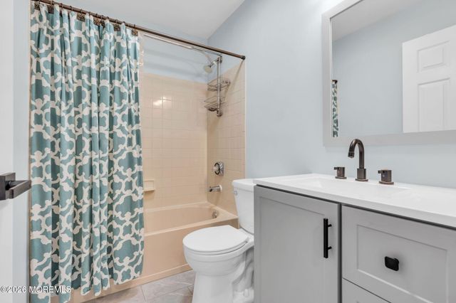 53 N Sailors Quay Drive, Brick, NJ 08723