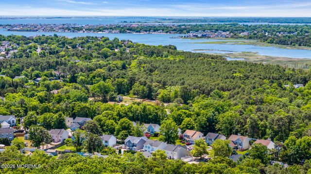 53 N Sailors Quay Drive, Brick, NJ 08723