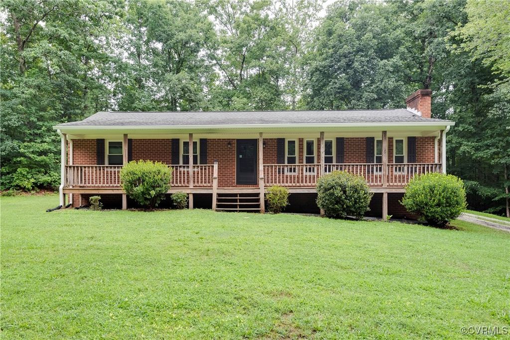 3020 Clintwood Rd, Chesterfield, VA 23112