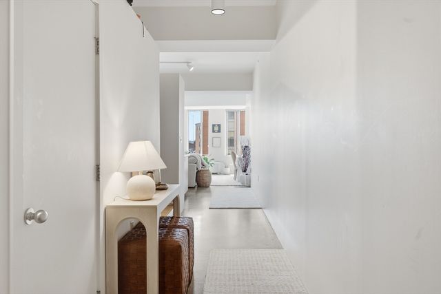 1313 Washington St. 414, Boston, MA 02118