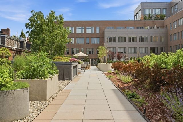 1313 Washington St. 414, Boston, MA 02118